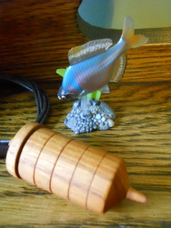 tanago and bait container