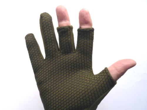 Little Presents Olive Fishing Gloves